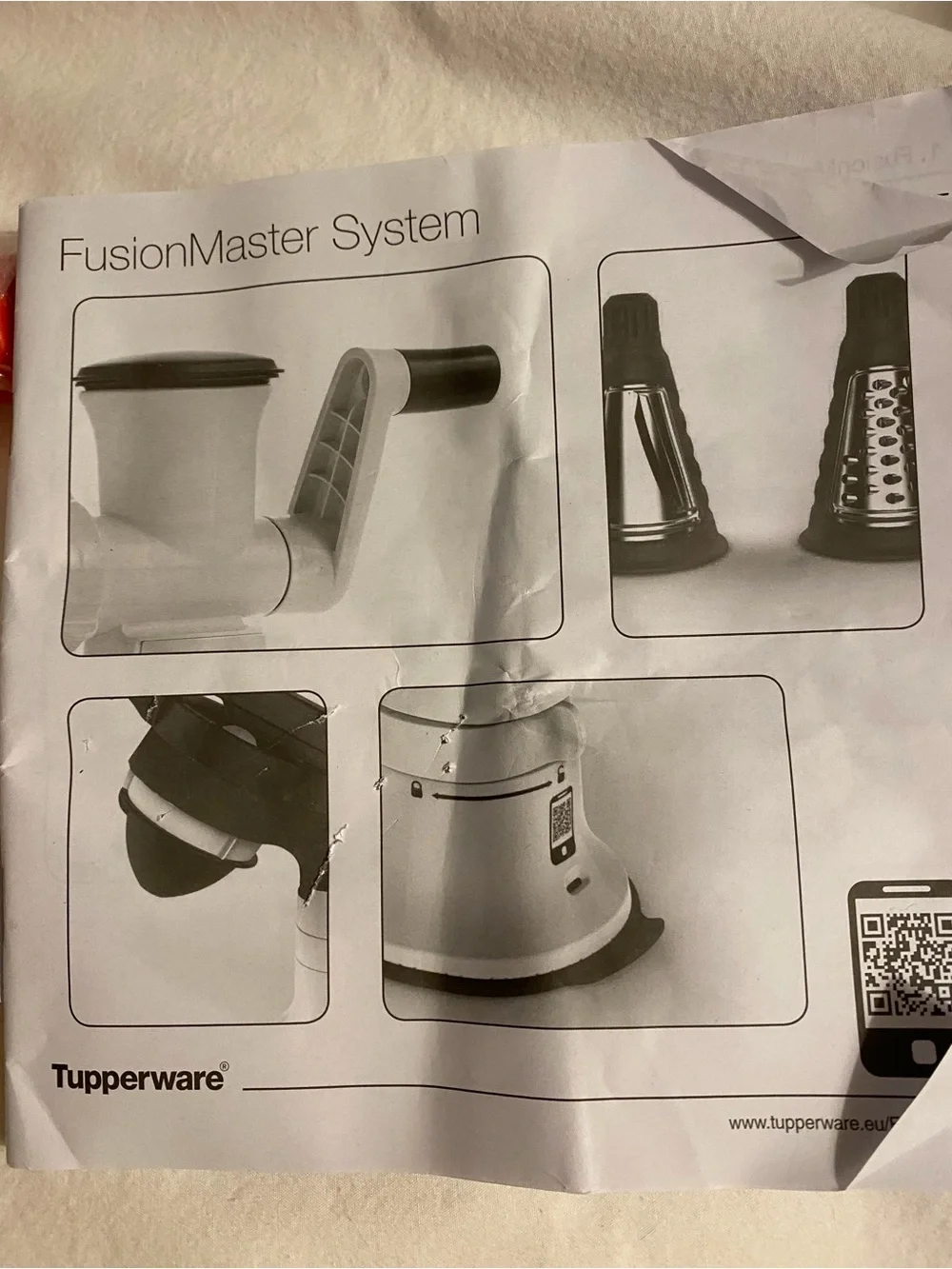 Tupperware Fusion Master + 3 Bonus Graters & Press Master Juicer